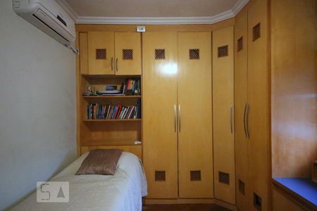 Apartamento à venda com 150m², 3 quartos e 2 vagasQuarto 2