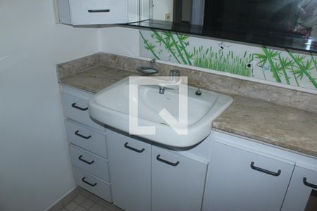 Apartamento para alugar com 65m², 3 quartos e 1 vagaBanheiro