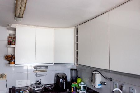 Apartamento à venda com 88m², 2 quartos e 1 vaga Apartamento à venda com 88m², 2 quartos e 1 vagaCozinha - Armários