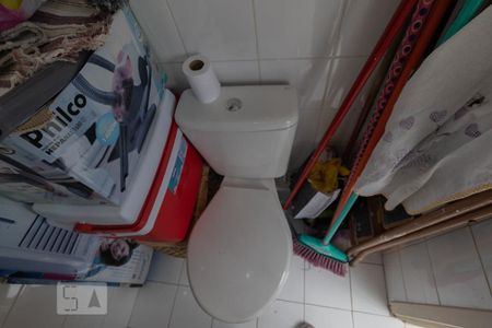 Apartamento à venda com 70m², 2 quartos e 1 vaga Apartamento à venda com 70m², 2 quartos e 1 vagaBanheiro de Serviço