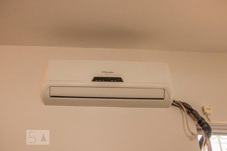 Sala de casa à venda com 3 quartos, 150m² em Mirandópolis, São Paulo