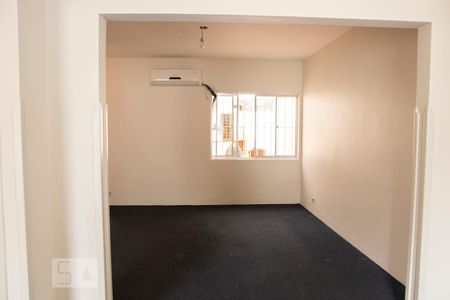 Sala de casa à venda com 3 quartos, 150m² em Mirandópolis, São Paulo