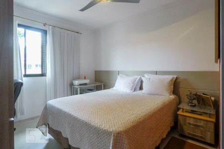 Casa à venda com 263m², 3 quartos e 6 vagasQuarto 3 - Suite