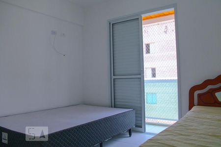 Quarto de apartamento à venda com 3 quartos, 110m² em Jardim Maria Rosa, Taboão da Serra