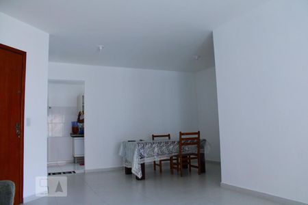 Sala de apartamento à venda com 3 quartos, 110m² em Jardim Maria Rosa, Taboão da Serra