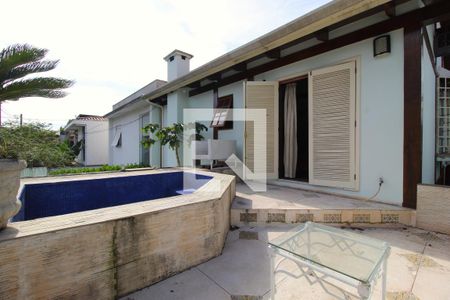 Casa à venda com 220m², 3 quartos e 2 vagasVaranda da Suíte