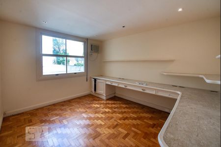 Apartamento para alugar com 134m², 3 quartos e sem vaga Apartamento para alugar com 134m², 3 quartos e sem vagaQuarto 3