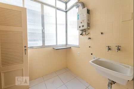 Apartamento para alugar com 134m², 3 quartos e sem vaga Apartamento para alugar com 134m², 3 quartos e sem vagaÁrea de Serviço