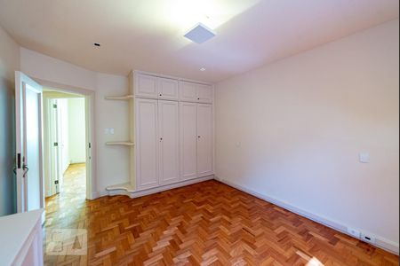 Apartamento para alugar com 134m², 3 quartos e sem vaga Apartamento para alugar com 134m², 3 quartos e sem vagaQuarto 2