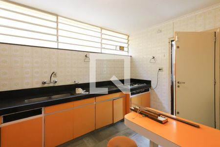 Casa à venda com 288m², 3 quartos e 4 vagas Casa à venda com 288m², 3 quartos e 4 vagasCozinha