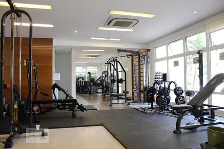 Apartamento à venda com 70m², 2 quartos e 1 vaga Apartamento à venda com 70m², 2 quartos e 1 vagaAcademia