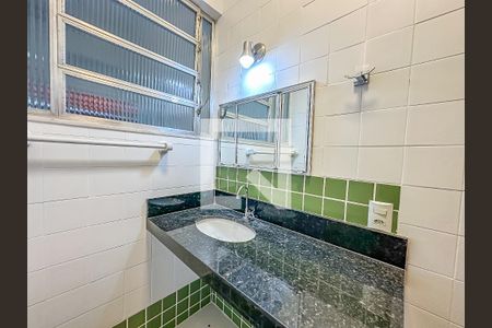 Apartamento à venda com 150m², 3 quartos e 1 vaga Apartamento à venda com 150m², 3 quartos e 1 vagaBanheiro