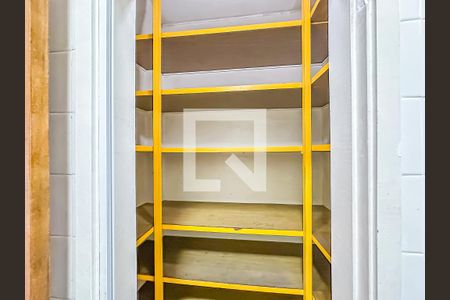 Apartamento à venda com 150m², 3 quartos e 1 vaga Apartamento à venda com 150m², 3 quartos e 1 vagaDespensa