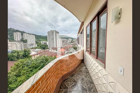 Apartamento à venda com 150m², 3 quartos e 1 vaga Apartamento à venda com 150m², 3 quartos e 1 vagaVaranda Sala