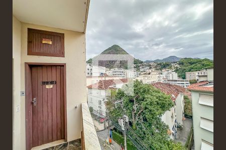 Apartamento à venda com 150m², 3 quartos e 1 vaga Apartamento à venda com 150m², 3 quartos e 1 vagaVaranda Sala