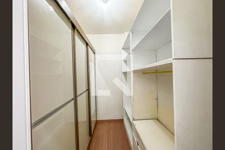 Apartamento à venda com 150m², 3 quartos e 1 vaga Apartamento à venda com 150m², 3 quartos e 1 vagaCloset do quarto 3