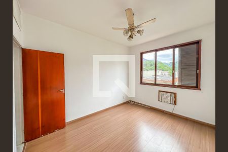 Apartamento à venda com 150m², 3 quartos e 1 vaga Apartamento à venda com 150m², 3 quartos e 1 vagaQuarto 2