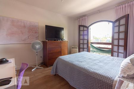 Suíte 1 de casa para alugar com 4 quartos, 225m² em Bela Vista, Osasco