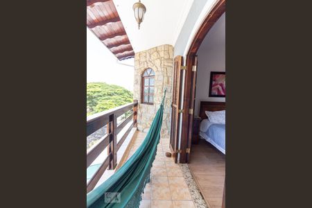 Varanda de casa para alugar com 4 quartos, 225m² em Bela Vista, Osasco