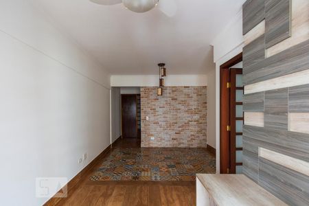 Apartamento para alugar com 72m², 2 quartos e 1 vagaSala
