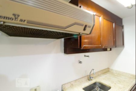 Apartamento para alugar com 45m², 1 quarto e 1 vaga Apartamento para alugar com 45m², 1 quarto e 1 vagaCozinha - Armários