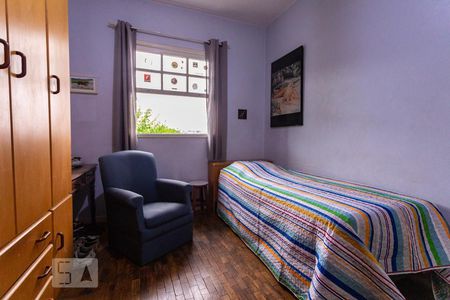 Casa à venda com 208m², 6 quartos e 2 vagasQuarto 2