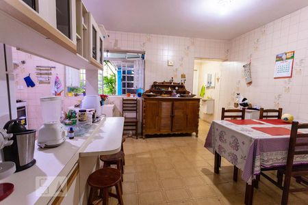 Casa à venda com 208m², 6 quartos e 2 vagasCozinha