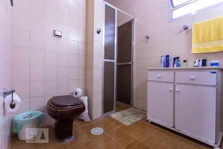 Casa à venda com 208m², 6 quartos e 2 vagasBanheiro social