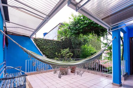 Casa à venda com 208m², 6 quartos e 2 vagasVaranda