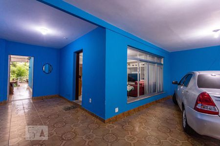 Casa à venda com 208m², 6 quartos e 2 vagasGaragem para 3 carros
