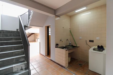 Casa à venda com 430m², 4 quartos e 3 vagas Casa à venda com 430m², 4 quartos e 3 vagasLavanderia