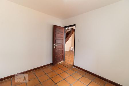 Casa à venda com 430m², 4 quartos e 3 vagas Casa à venda com 430m², 4 quartos e 3 vagasEdícula