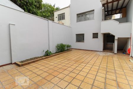 Casa à venda com 430m², 4 quartos e 3 vagas Casa à venda com 430m², 4 quartos e 3 vagasVista da Edícula