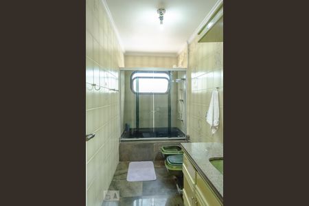 Apartamento à venda com 340m², 4 quartos e 6 vagas Apartamento à venda com 340m², 4 quartos e 6 vagasBanheiro 2 - Suíte