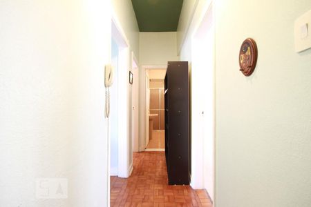 Apartamento à venda com 64m², 1 quarto e sem vagaCorredor