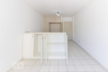 Sala e Quarto de kitnet/studio para alugar com 1 quarto, 35m² em Centro, Campinas