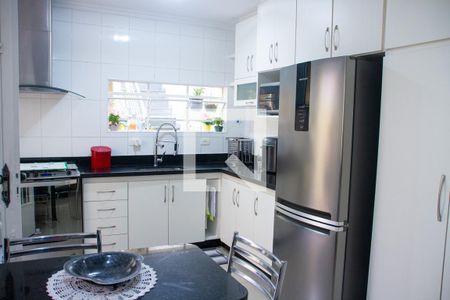 Casa à venda com 200m², 4 quartos e 2 vagasCozinha