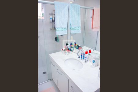 Casa à venda com 200m², 4 quartos e 2 vagasBanheiro da Suíte 1