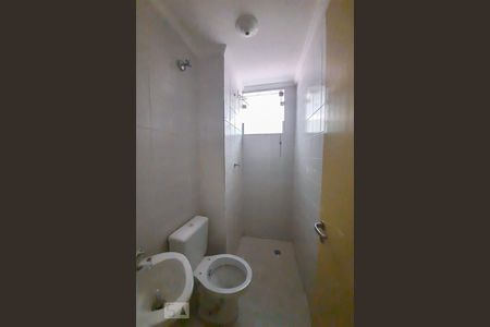 Banheiro de kitnet/studio à venda com 1 quarto, 28m² em Taboão, São Bernardo do Campo
