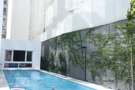 Apartamento à venda com 23m², 1 quarto e sem vagaPiscina