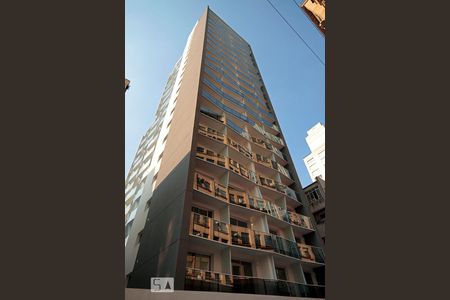 Apartamento à venda com 23m², 1 quarto e sem vaga Apartamento à venda com 23m², 1 quarto e sem vagaFachada