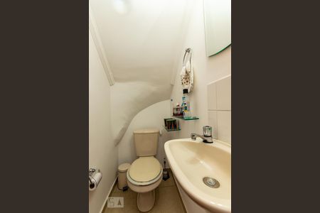 Casa à venda com 125m², 2 quartos e 5 vagas Casa à venda com 125m², 2 quartos e 5 vagasLavabo