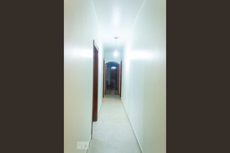 Casa à venda com 200m², 3 quartos e 5 vagasCorredor