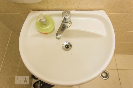 Casa à venda com 200m², 3 quartos e 5 vagasBanheiro da edícula