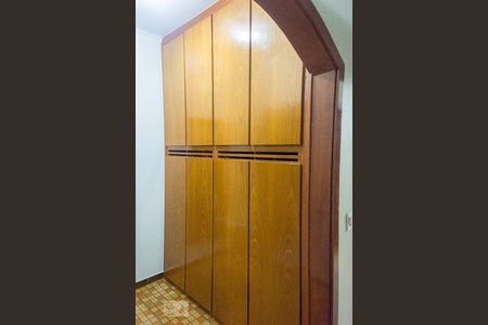 Casa à venda com 200m², 3 quartos e 5 vagasCloset