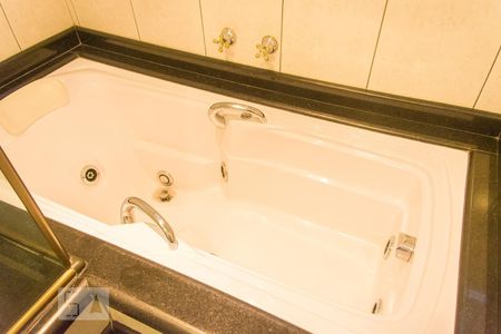 Casa à venda com 200m², 3 quartos e 5 vagasBanheiro da Suíte