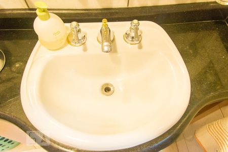 Casa à venda com 200m², 3 quartos e 5 vagasBanheiro da Suíte