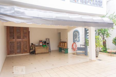 Casa à venda com 200m², 3 quartos e 5 vagasQuintal/Garagem