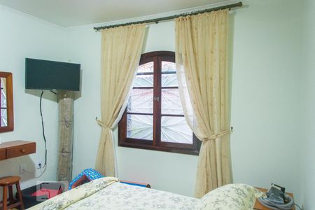 Casa à venda com 200m², 3 quartos e 5 vagasSuíte