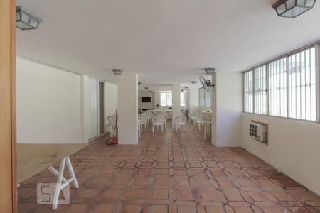 Apartamento à venda com 85m², 3 quartos e 1 vaga Apartamento à venda com 85m², 3 quartos e 1 vagaÁrea comum - Salão de festas